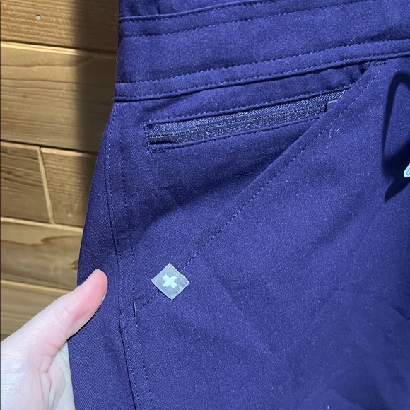 FIGS RAFAELA CARGO SCRUB JUMPSUIT DEEP PURPLE SIZE LARGE - Picture 5 of 7